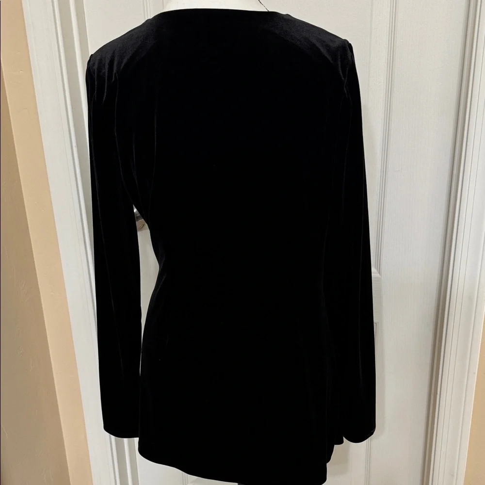 Elegant Black Wrap Top - Picture 4 of 5